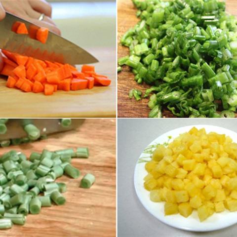 Cách làm cơm chiên hải sản