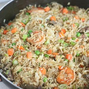 Cách làm cơm chiên kiểu Nigeria