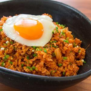 Cách làm cơm chiên kim chi siêu tốc
