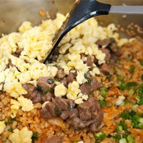 Cách làm cơm chiên kimchi cay