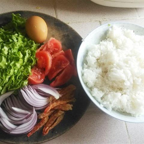 Cách làm cơm chiên ngũ sắc
