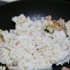Cách làm cơm chiên phô mai