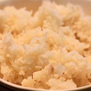 Cách làm cơm chiên thịt bò dưa cải