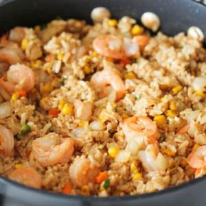 Cách làm cơm chiên tôm giòn