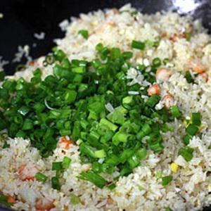 Cách làm tôm chiên trứng muối