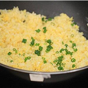 Cách làm cơm chiên trứng