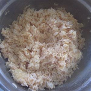 Cách làm cơm chiên trứng cho bé