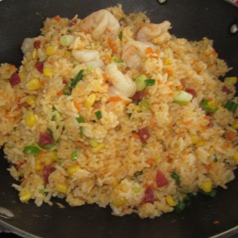 Cách làm cơm chiên trứng cho bé