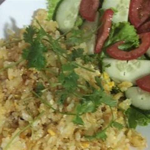 Cách làm cơm chiên trứng đơn giản
