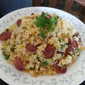 Cách làm cơm chiên trứng muối lạp xưởng