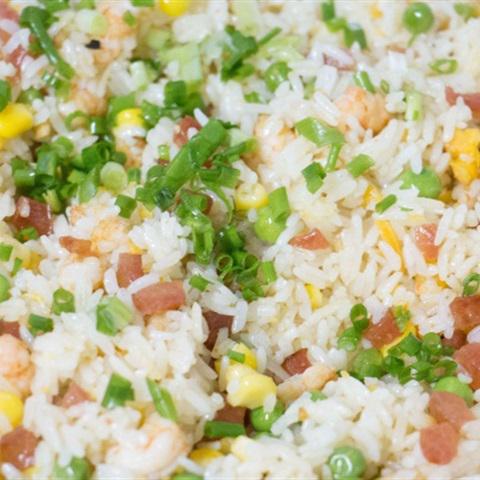 Cách làm cơm chiên trứng vịt muối