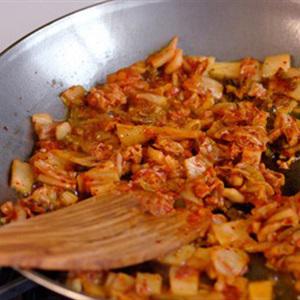 Cách làm cơm chiên với kim chi