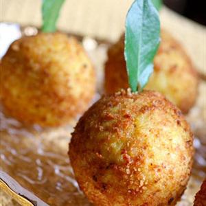 Cách làm cơm chiên xù kiểu bánh cam