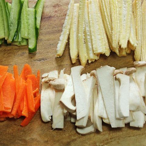 Cách làm cơm cuộn chay