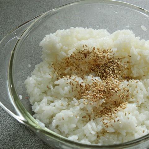 Cách làm cơm cuộn chay