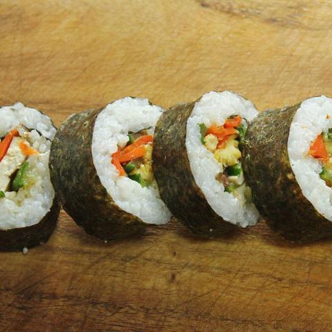 Cách làm cơm cuộn chay