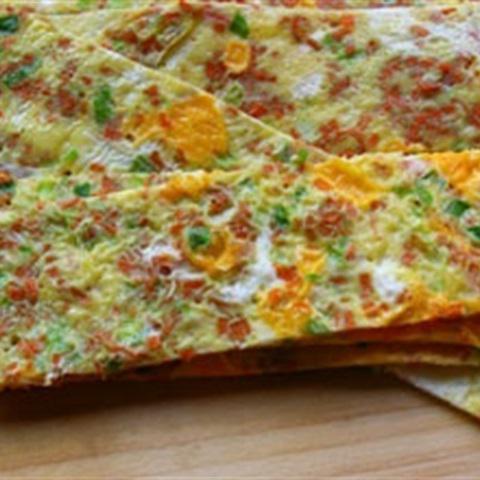 Cách làm cơm cuộn trứng chiên