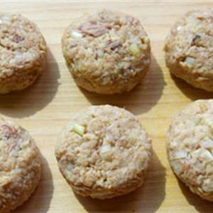 Cách làm cơm cuộn trứng chiên