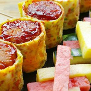 Cách làm cơm cuộn trứng chiên