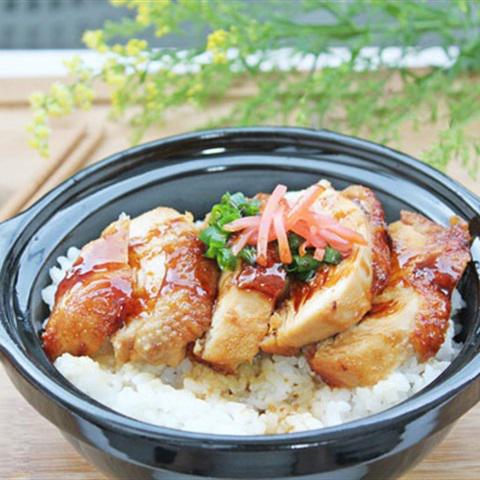 Cách làm cơm gà kiểu Nhật