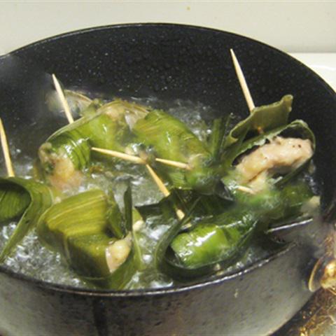 Cách làm cơm gà lá dứa