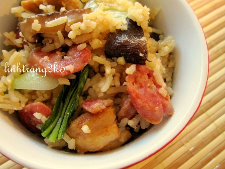 Cơm gà thập cẩm