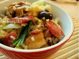 Cơm gà thập cẩm