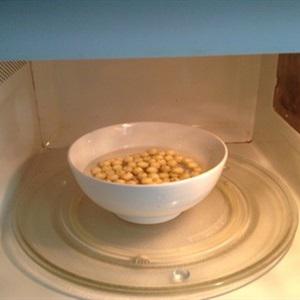 Cách làm cơm gói lá sen