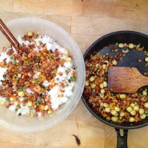 Cách làm cơm gói lá sen