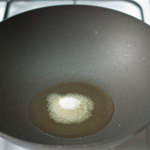 Cách làm cơm hấp thịt gà kho tàu