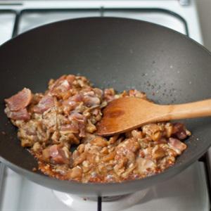 Cách làm cơm hấp thịt gà kho tàu