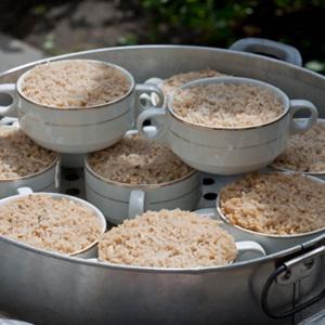 Cách làm cơm hấp thịt gà kho tàu