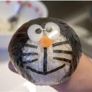 Cách làm cơm nắm Doremon