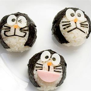 Cách làm cơm nắm Doremon