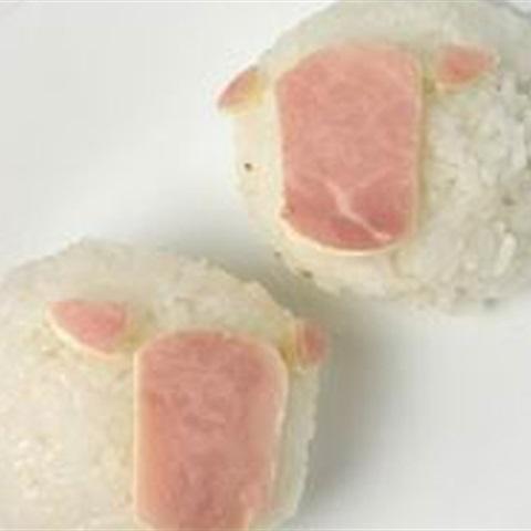 Cách làm cơm nắm hình chú cừu