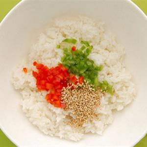 Cách làm cơm nắm hình trái tim