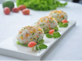 Cơm nắm ngũ sắc