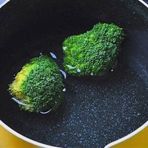 Cách làm cơm nắm nhuộm màu