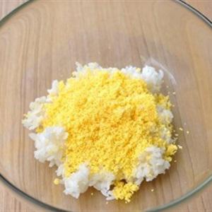 Cách làm cơm nắm nhuộm màu