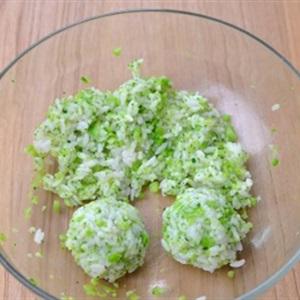 Cách làm cơm nắm nhuộm màu