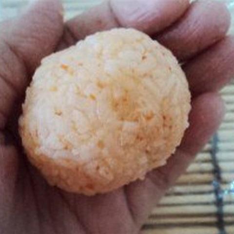 Cách làm cơm nắm nhuộm màu