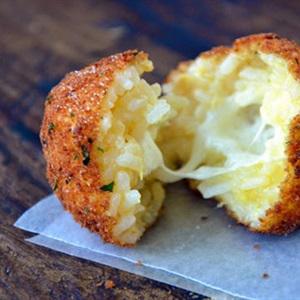 Cách làm cơm nắm phô mai