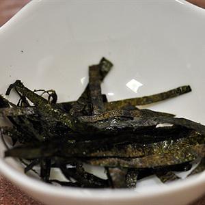Cách làm cơm nắm rong biển