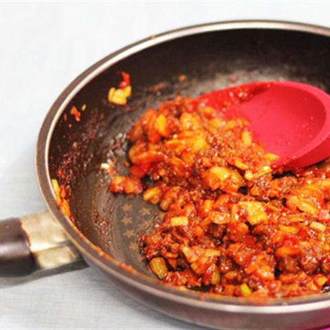 Cách làm cơm nắm sốt bò bọc mè