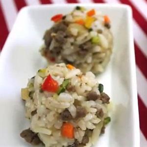 Cách làm cơm nắm thịt bò