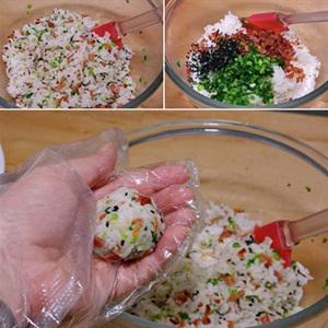 Cách làm cơm nắm thịt xông khói