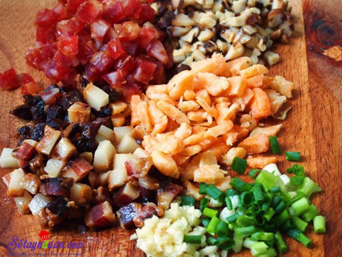 Cơm nếp chiên thập cẩm tuyệt ngon nhìn là muốn ăn ngay