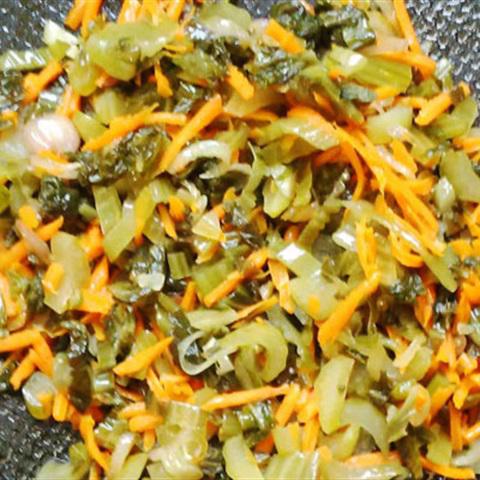 Cách làm cơm rang dưa chua