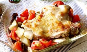 Cơm rang dứa và lạp xưởng thơm ngon hấp dẫn