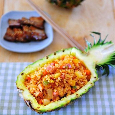 Cách làm cơm rang dứa